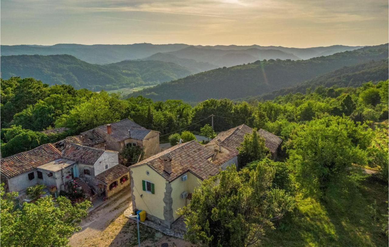 Beautiful Home In Krbune With Wifi エクステリア 写真